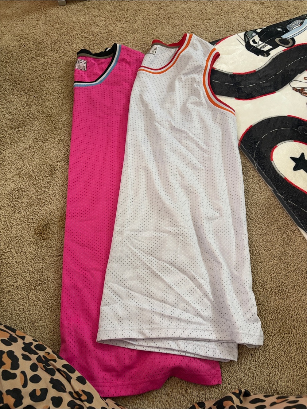 Men's Athletic Mesh Tank Top - Pink and White